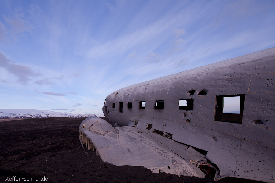 airplane
 Iceland
