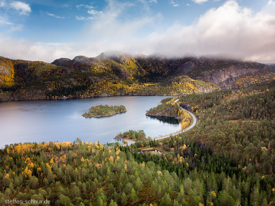 Berge Trøndelag Bäume Fjord Insel Luftaufnahme Norwegen