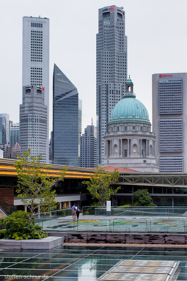 alt und neu Singapur Wolkenkratzer