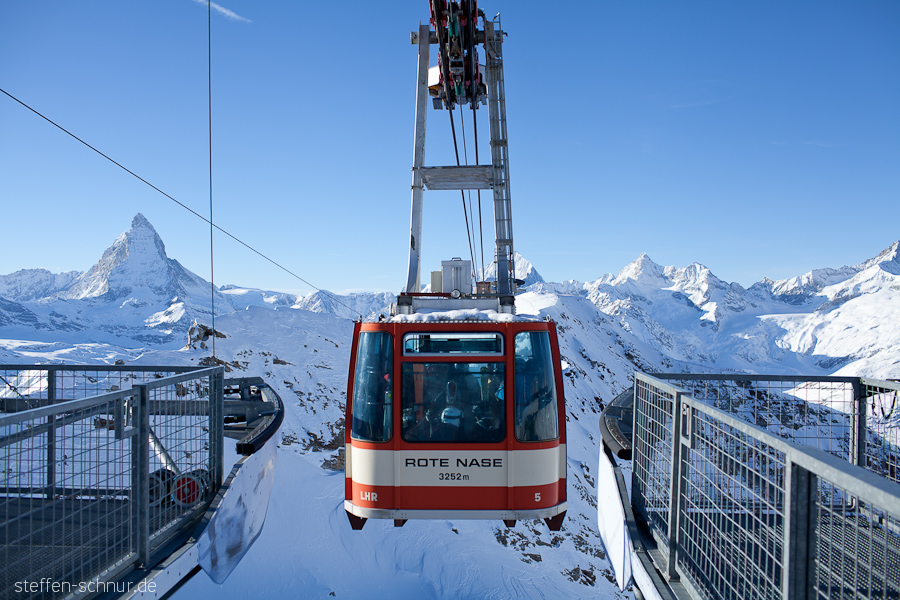 Seilbahn Berg Matterhorn Rote Nase Schweiz Wallis Winter