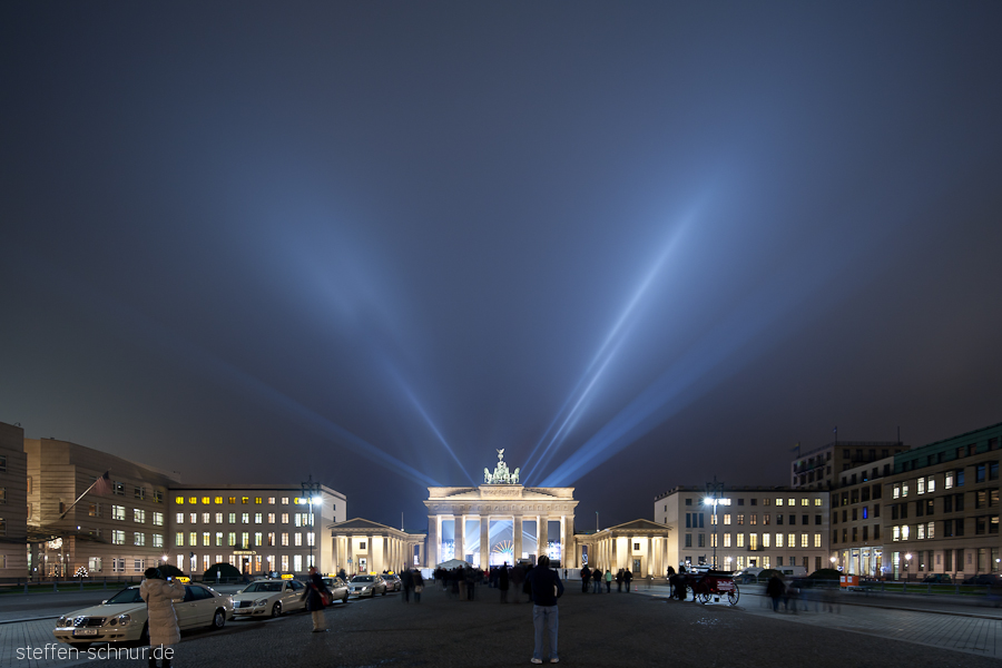 Embassy of the United States
 The Brandenburg Gate
 House Summer
 people
 Pariser Platz
 Mitte
 Berlin
