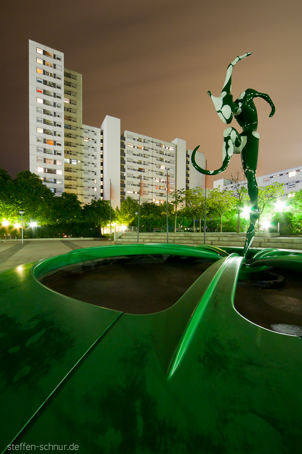 Skulptur Faun Wilhelmsruher Damm Berlin Deutschland Brunnen Märkisches Viertel