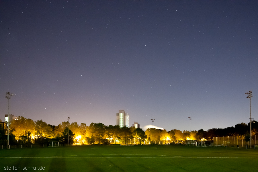 Sportplatz Berlin Deutschland Architektur Fussballplatz Nacht Sterne