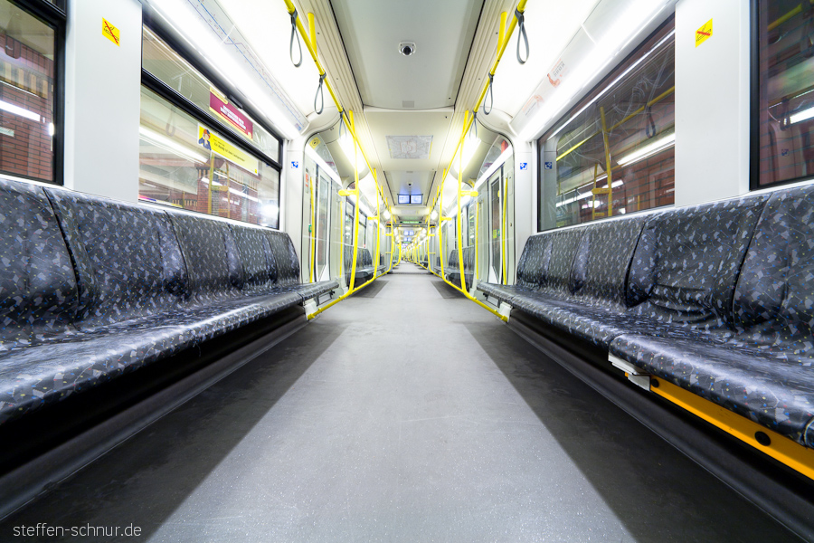 U-Bahn BVG Architektur Sitzreihe Tunnel