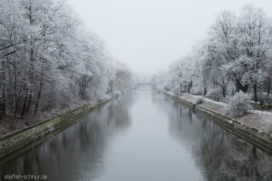 Landwehr Canal
 Maybachufer
 Paul-Lincke-Ufer
 Kreuzberg
 Berlin
 Germany
 winter
