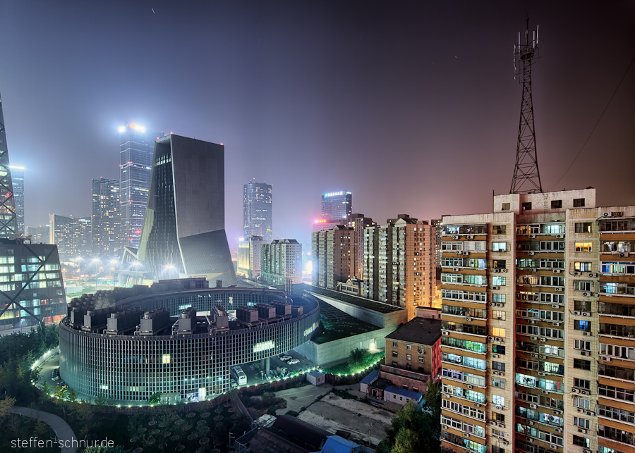 Klimaanlage Peking China Antenne Bürohaus Büroturm Nachtaufnahme