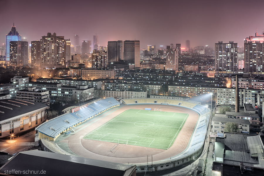 Sportstadion Shenyang China Fussballstadion Fußball Großstadt Häuser