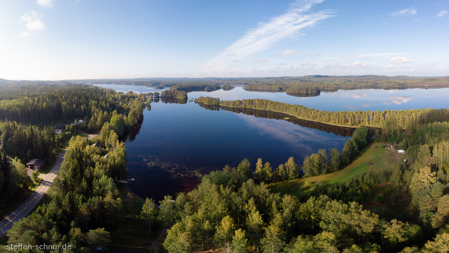 Finnland Hütte Luftaufnahme See Strasse von oben