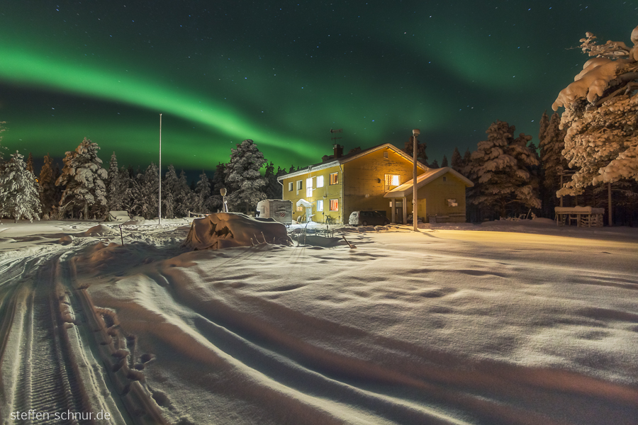 Aurora borealis Schnee Lappland Finnland Haus Winter