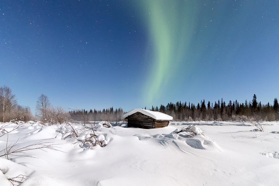 Aurora borealis Schnee Lappland Finnland Hütte Landschaft Winter