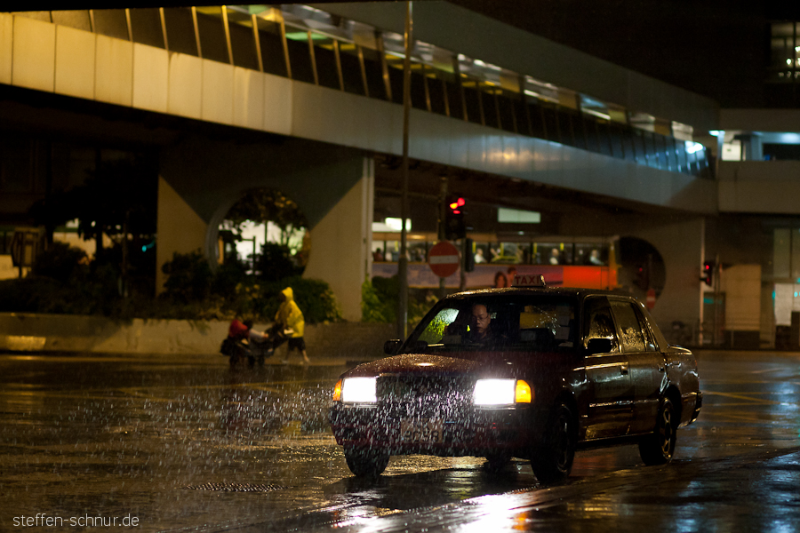 cab
 Hong Kong
 China
 rain
