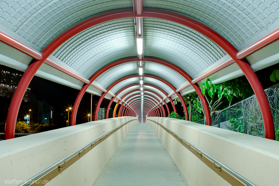 Hongkong China Belichtungsfusion aus Belichtungsreihe Tunnel