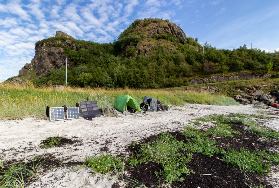 Fahrrad Nordland Polarkreis Norwegen Strand camping