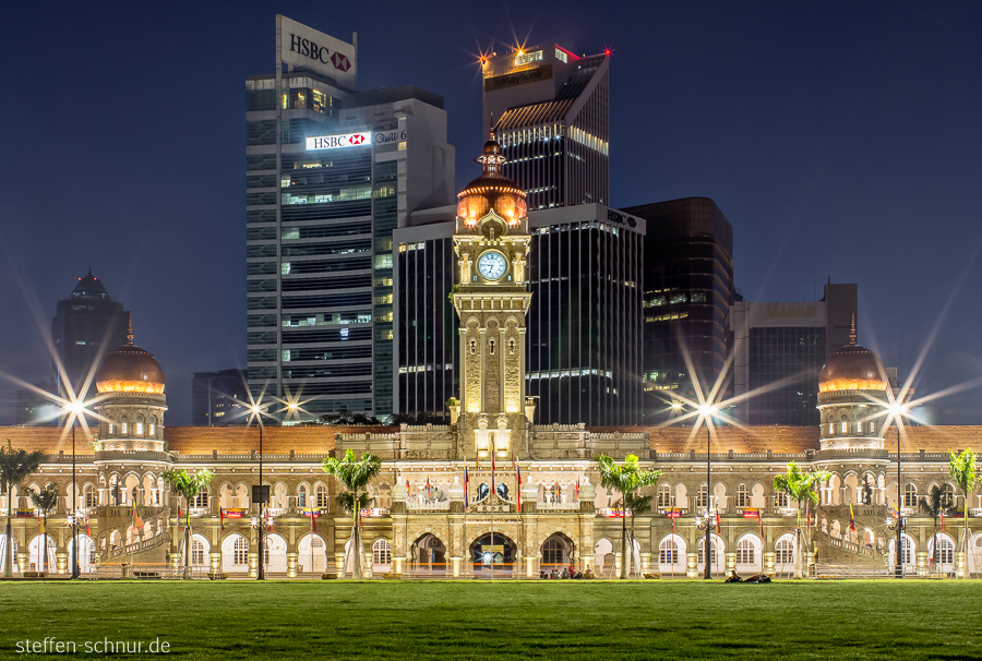 Bangunan Sultan Abdul Samad alt und neu Kuala Lumpur Malaysia Bank Nacht Turmuhr