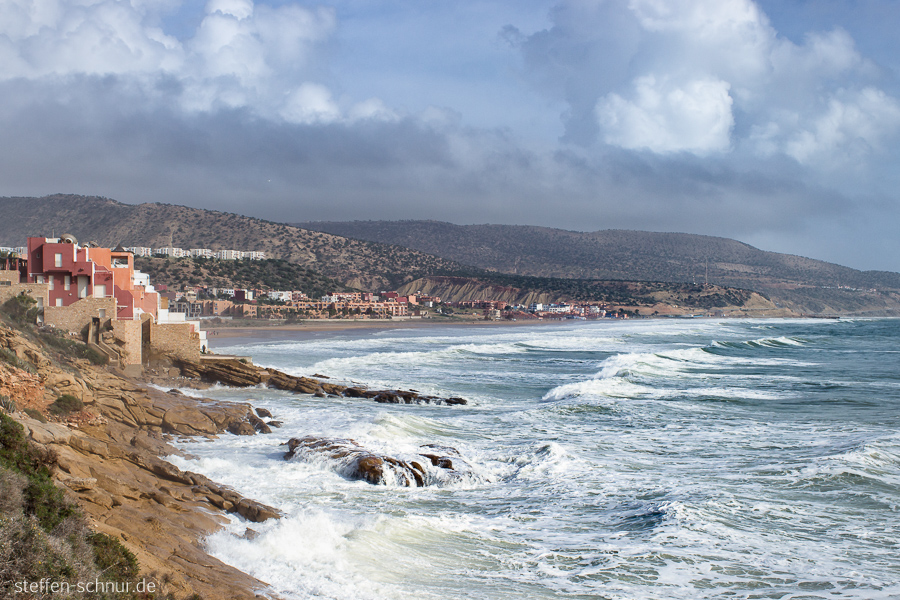 Marokko Felsen Häuser Küste Meer Wellen