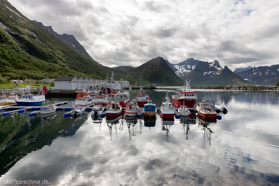 Fischerboot Senja Hafen Norwegen