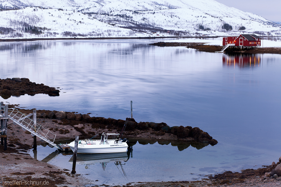 Berg Architektur Boot Gewässer Haus Lofoten Norwegen