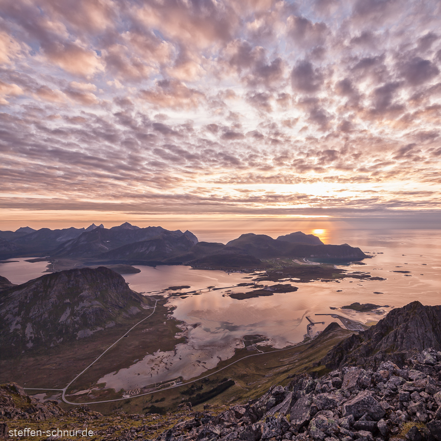 Sonnenuntergang Flakstadoy Nordland Nordmeer Gipfel Lofoten Natur