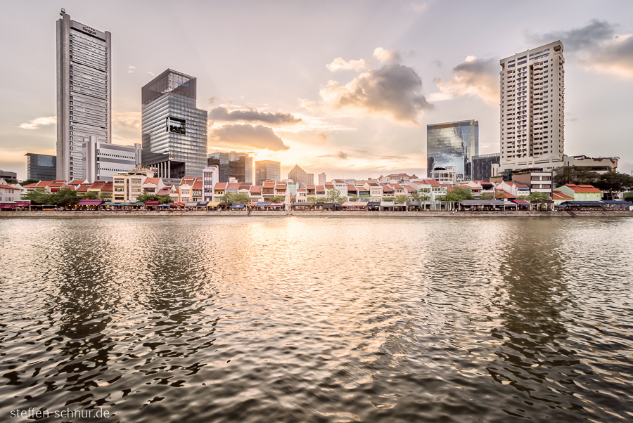Skyline Singapore River Sonnenuntergang Singapur Hochhäuser