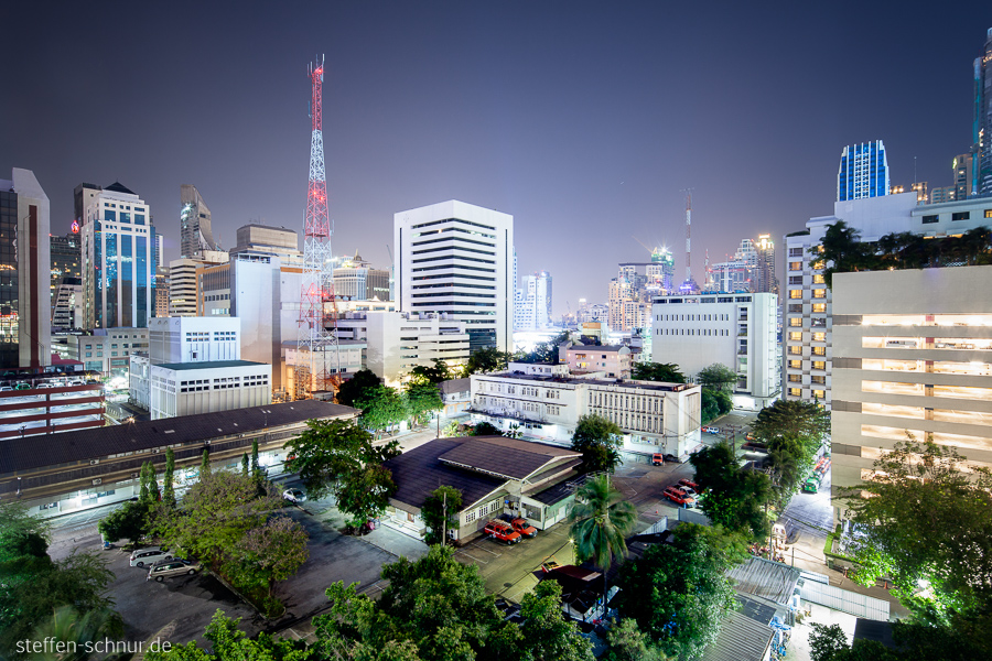 Parkhaus Bangkok Thailand Antenne Bäume Hochhäuser Nacht